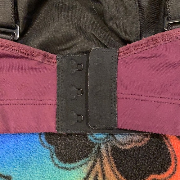 Lululemon Sports Bra Purple 32D black mesh no pads - Picture 3 of 6